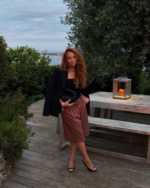 1000001192257c6da5910f4860