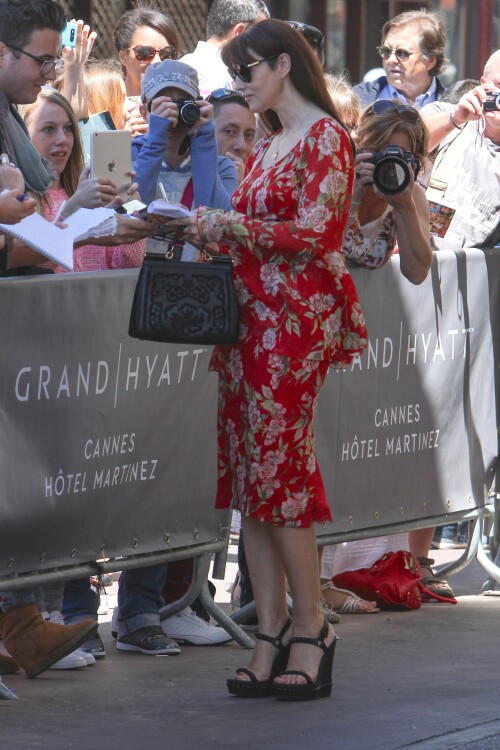 1000001233050d863740a875b2