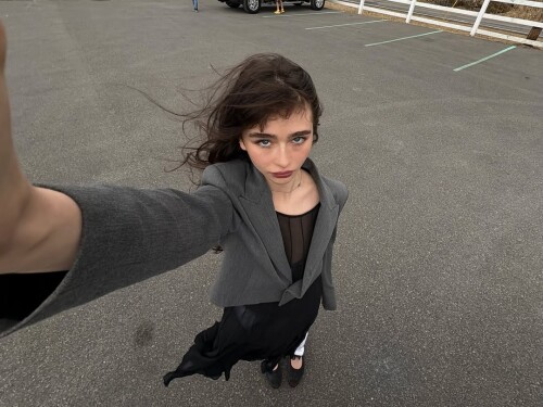 10000012407edcb6dfe414d8fc