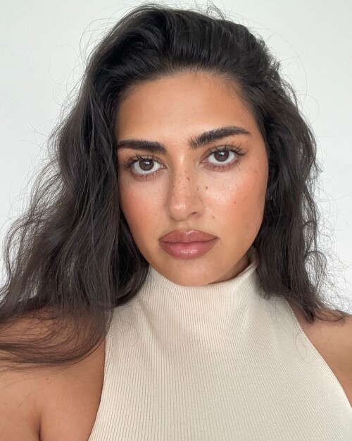 1000001497fae8d94e398309ff