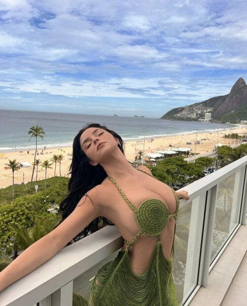 1000001910015e754c32bbe6c1