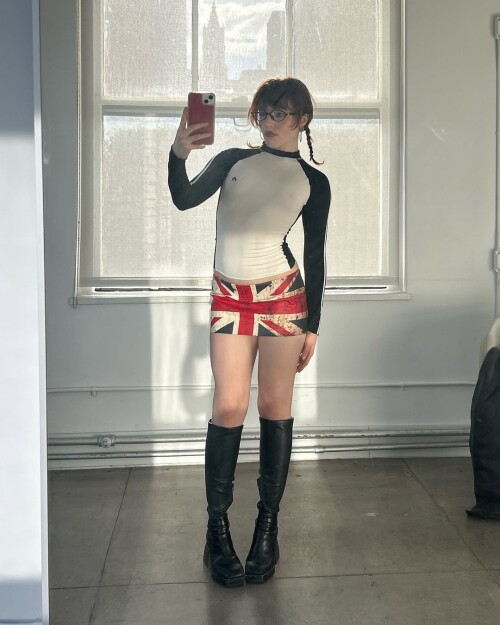 100000221608e94317c4082e0d