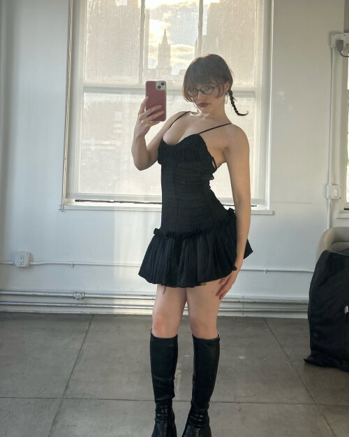 100000222096a3bf0cd2788ebf