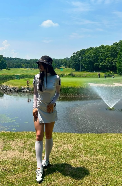 10000024042adea7ac5a09d8fc