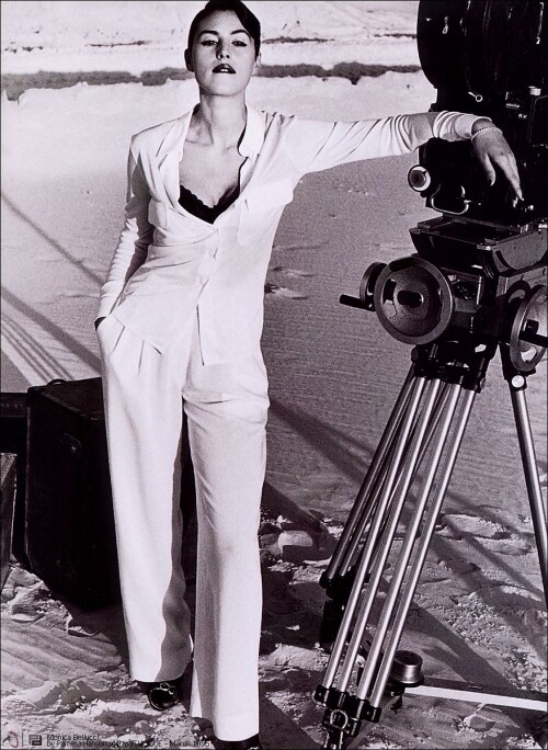 1000002562ab88b1bd43e8d334