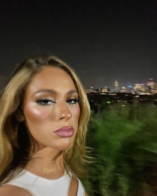 1000002565da16e8bcd430e1cd