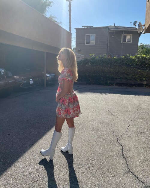 1000002659e2558adc0803e10f