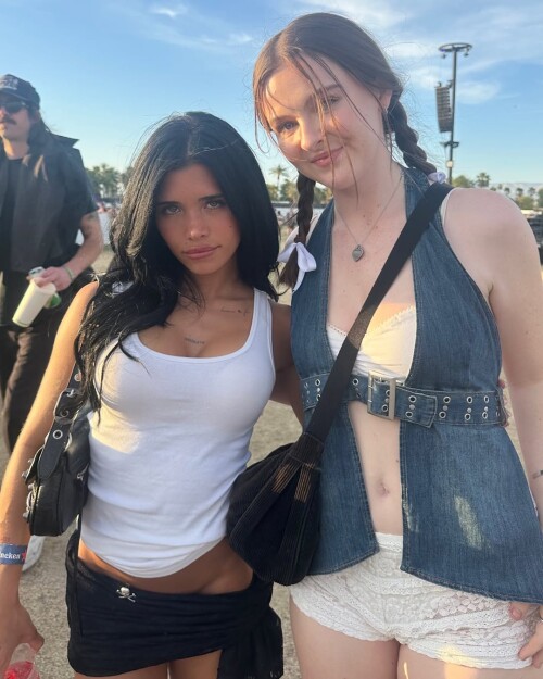 1000002889a5d7346230a1a59d