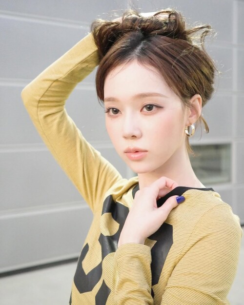 100000318256b7db27bdcfb658