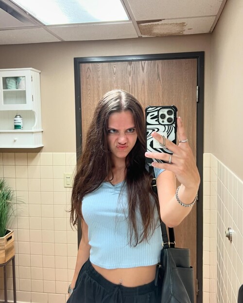 1000003368c4f1cb2af01d62f9