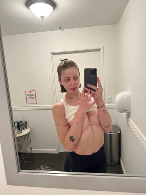 10000034387e943a5e36c35ee3