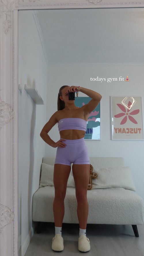 1000003712d1f9a343ebe53806