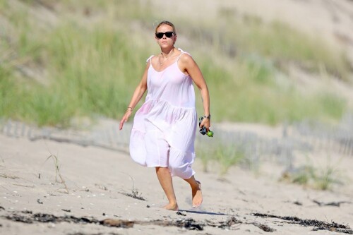 1000003714d0c2fc79c5230a18