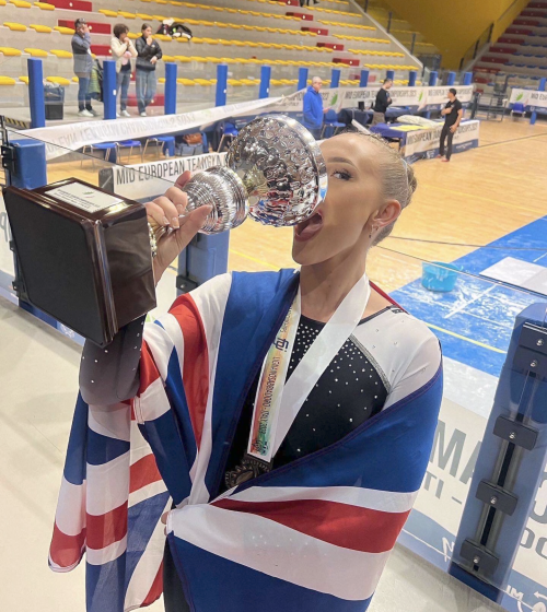 10000037156fee10c5622cda8f