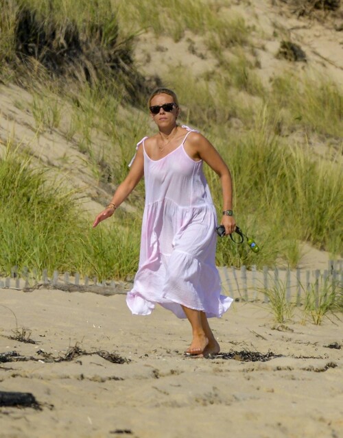 1000003719b3e8fce1c6953812