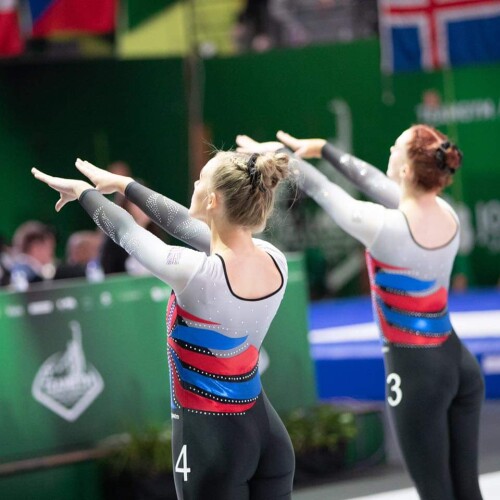 1000003820b4f70f54ba72e573