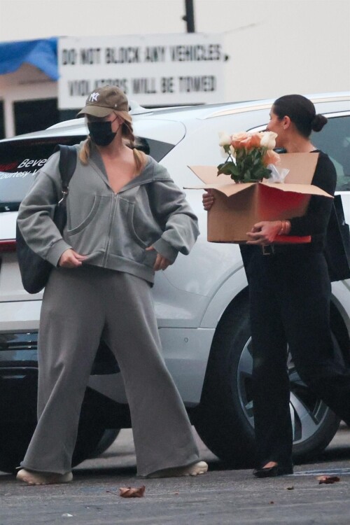 1000004211fb6b05ea18b4dece