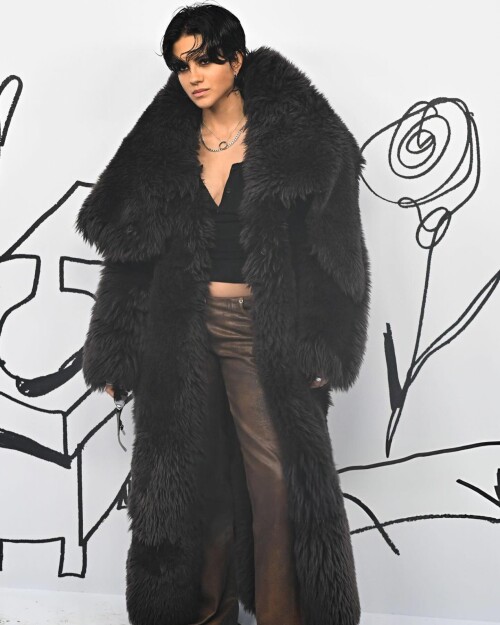 10000044782c035330e3224465