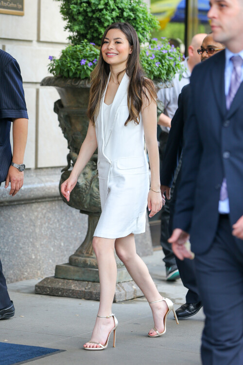 100000452691cc02fdd82a4a1d