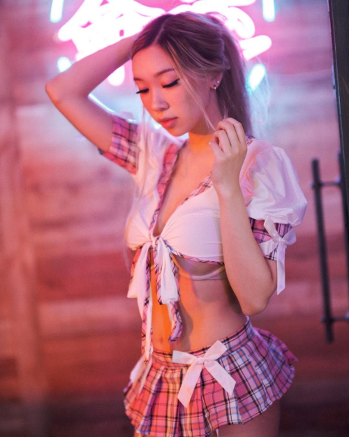 1000005092ad19bbc4aa01887c