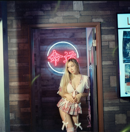 1000005098af6c9d5120bb5a0c7c2a478e4c7271fb