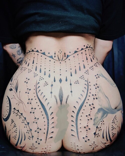 1000005187a724f0b607845ea0