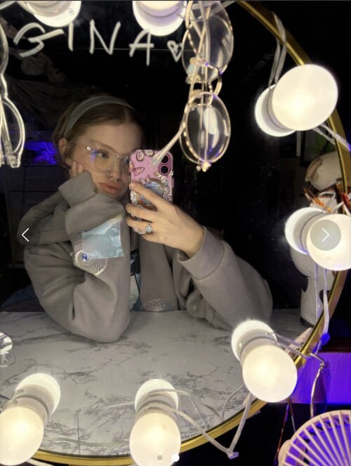 10000052157ee90faf6a21f803