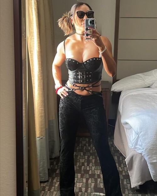 1000005254fdeb4187227c0109