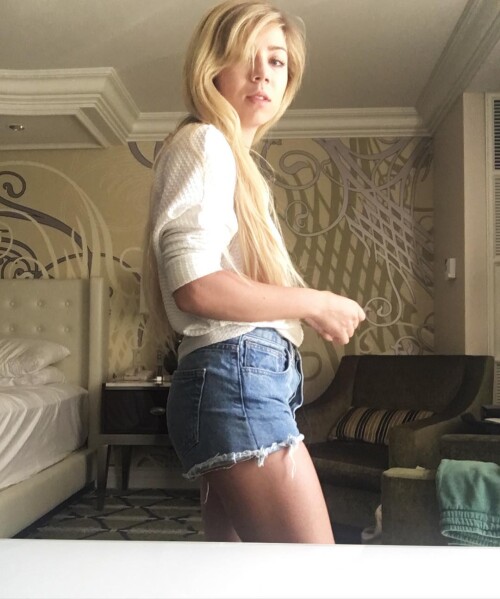 100000525798c49cd24aaadf3e