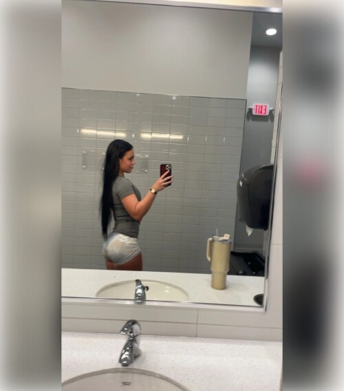 1000005356c8f685419ba41d30