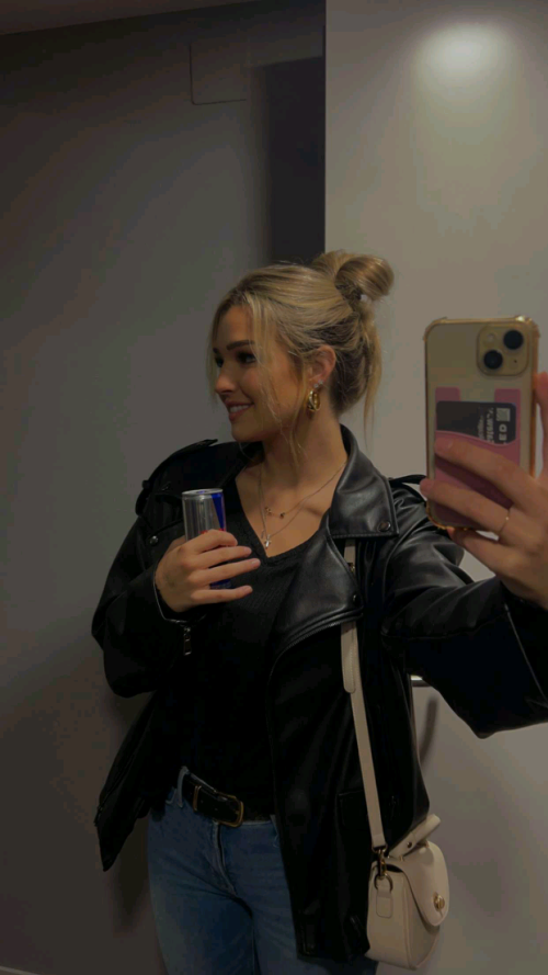 1000005553d4ac8f675ba1628a