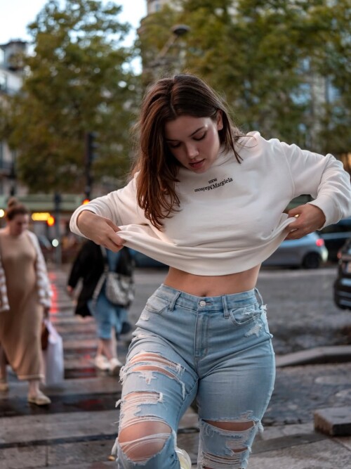 100000616051e44fac5d4a907d