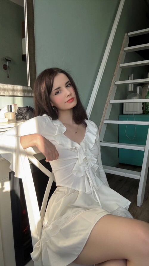 1000006205f8e2bf93be6c5b78