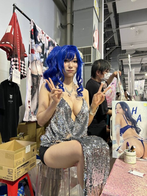 1000006445d74dbb77c92e1693