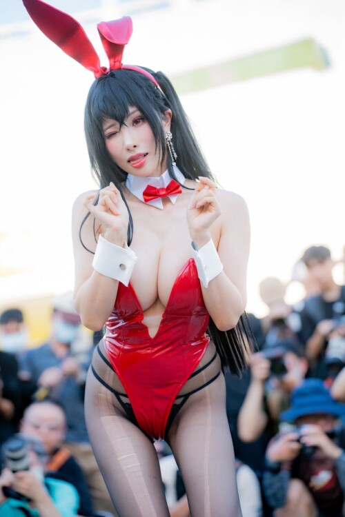 1000006527ec0a28d20bd812b9