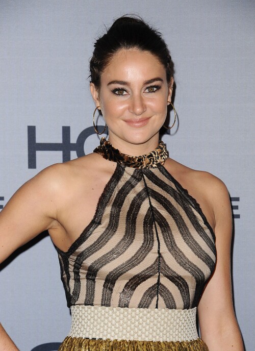 1000006725815ff85641529743