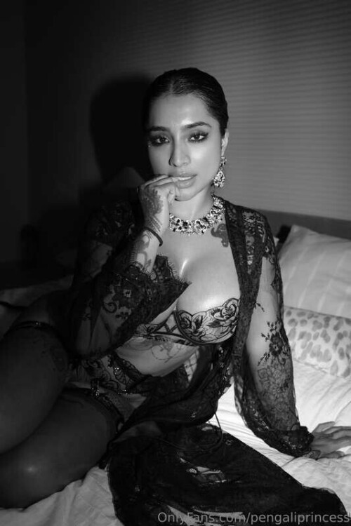 1000006770d67524d993ac12b5