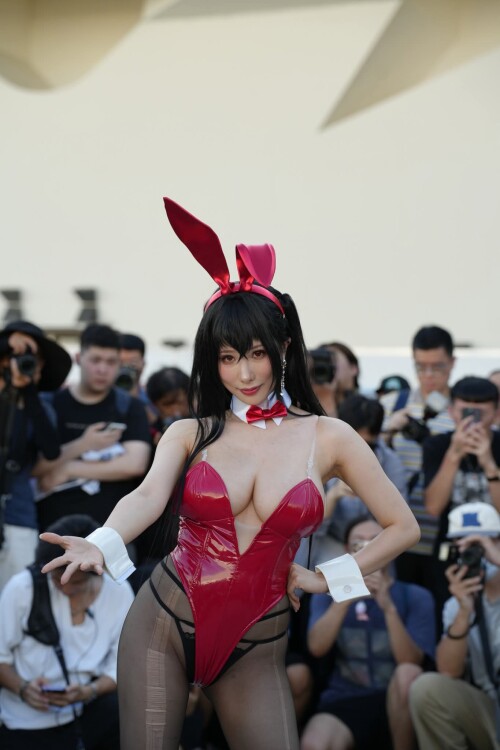 1000006871c9dce76e58d65728