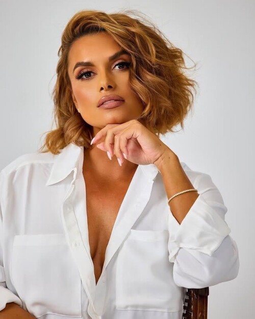 1000006908b49316e3f0194d5e