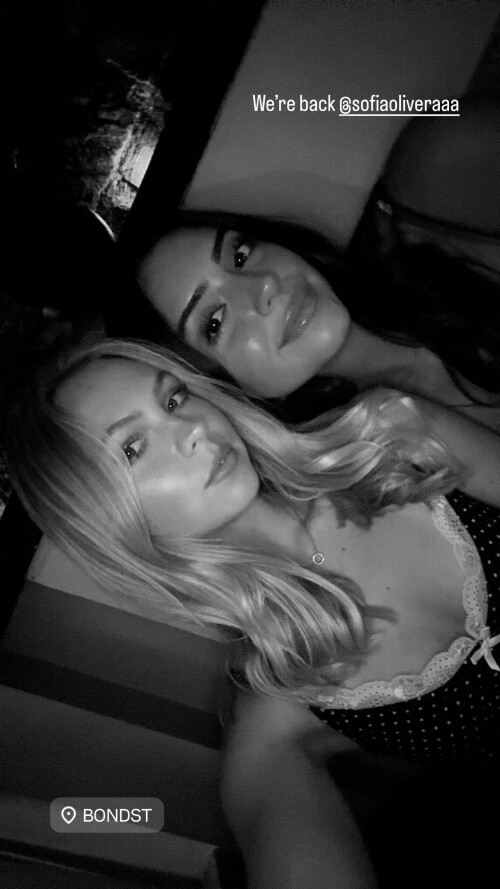 100000704524615e63443acdc2