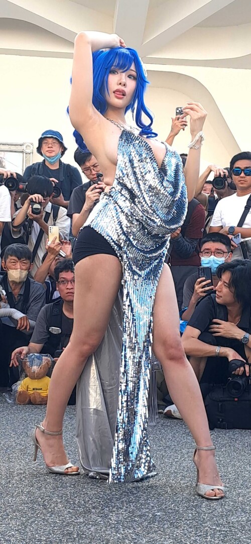 10000072470e01776dc149dd2c