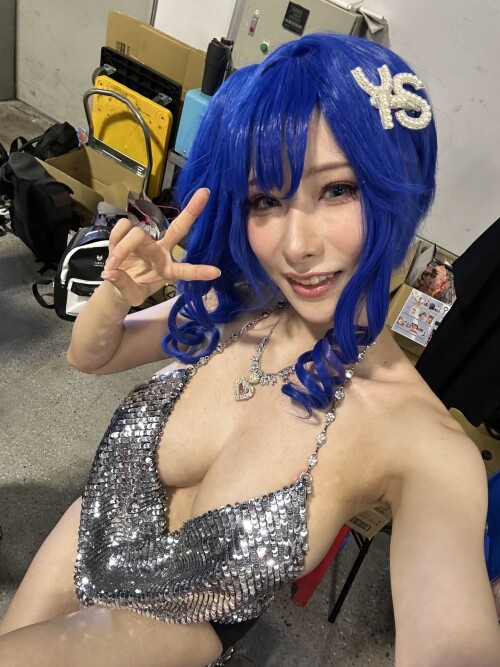 1000007258247b14cd3b96b676