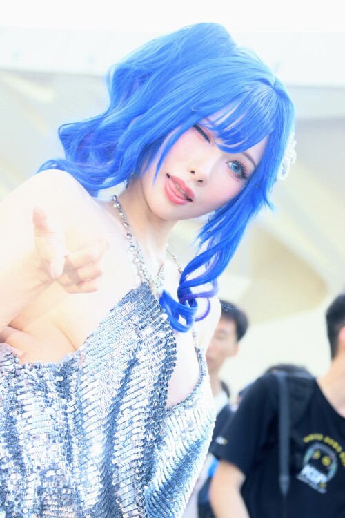 1000007270c79d95eac28126ba