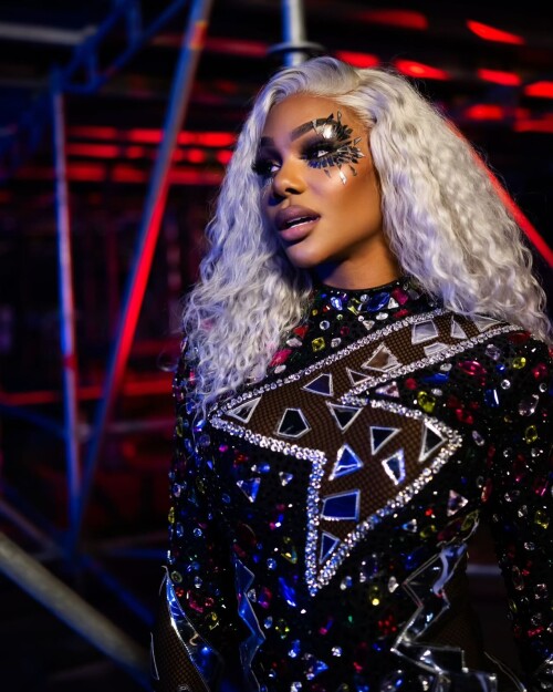 1000007376772158c30cd407a9