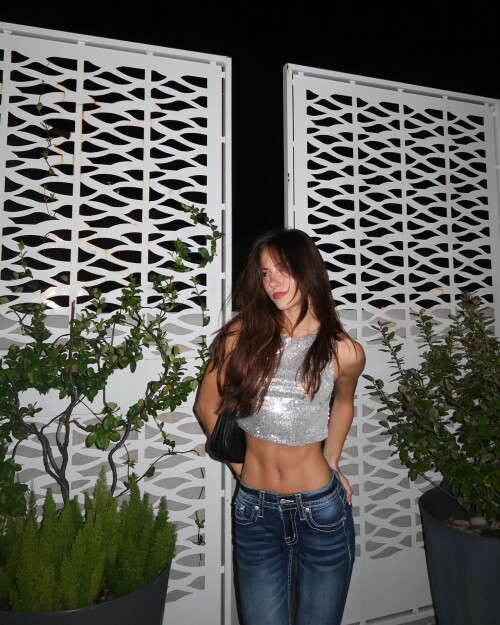 100000740589846b0f0cd0c870