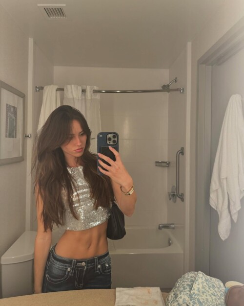 100000740947657868dc13fdad