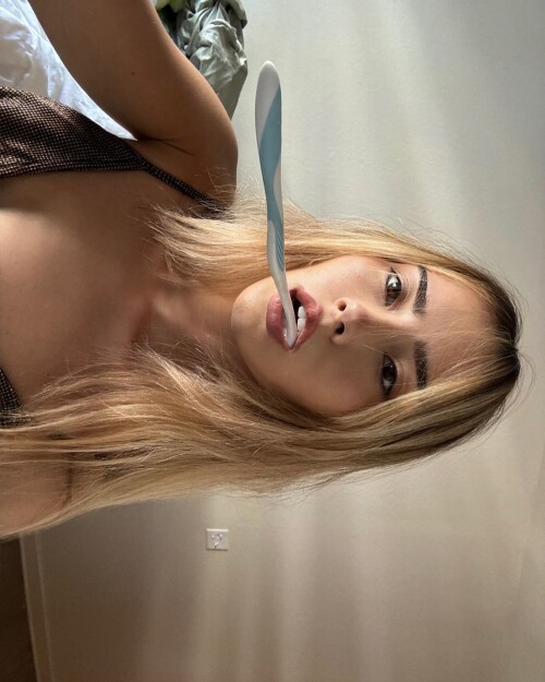 1000007414da7b0a7af5692307