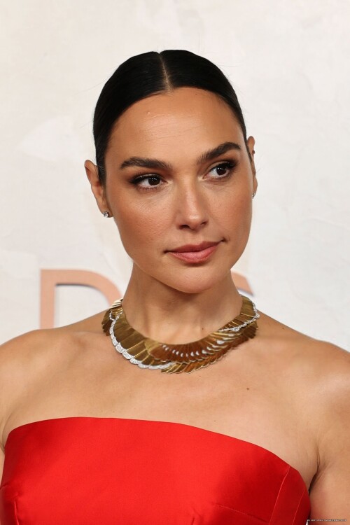 10000074512c953733bad67050