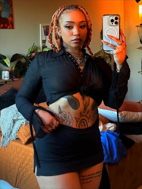 1000007522959cae15d895bb64