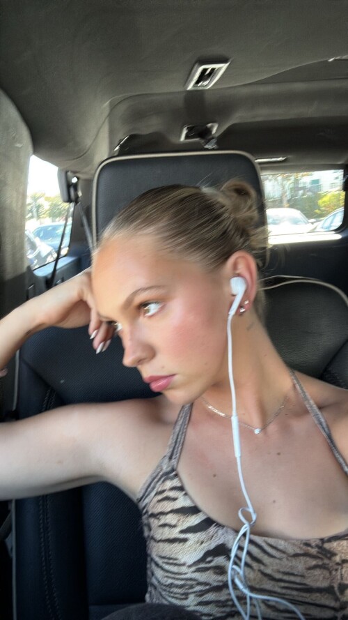 10000076557629b5cebb67b90a